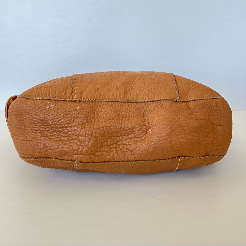 CARLA MANCINI Tan Pebble Leather White Stitching Side Pockets Large Shoulder Bag - Picture 6 of 13